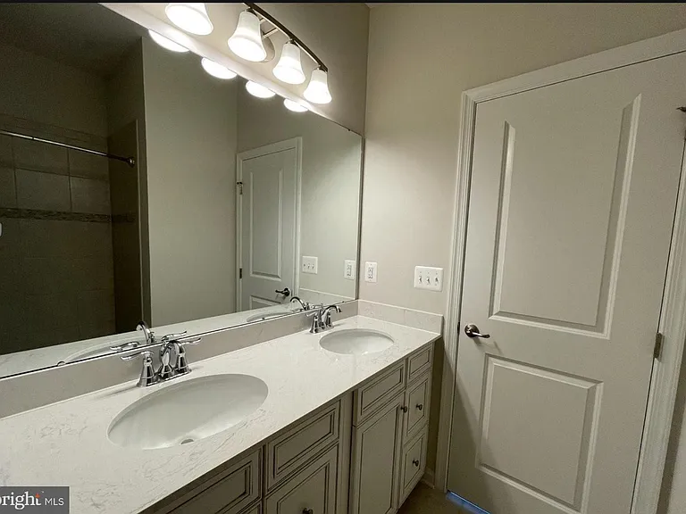 1113 Rampart Dr — Photo 18