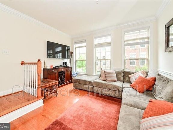 4th image of 402 N Thomas St