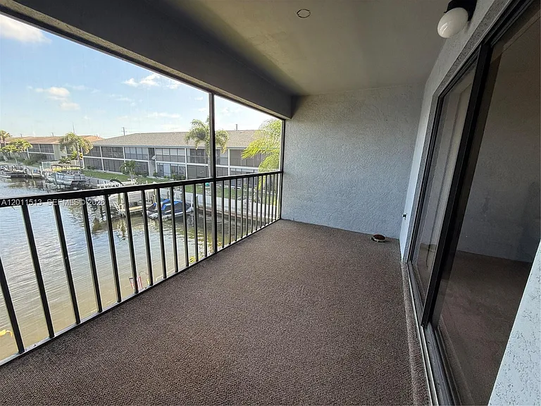 123 SW 47th Ter #201 — Photo 3