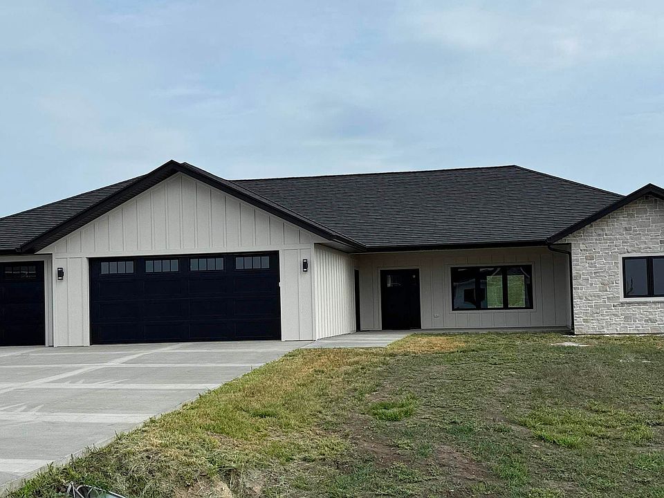 1st image of 106 Caleb Ct