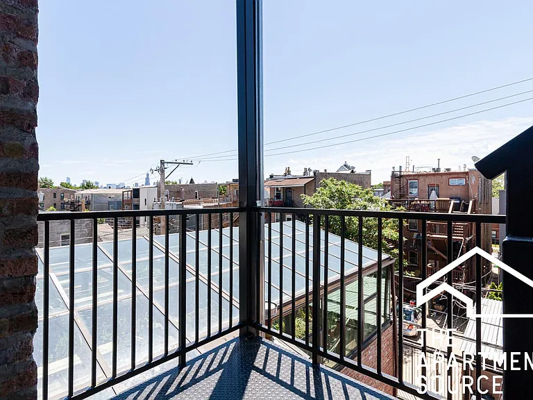 2743 W Division St #3R — Photo 14