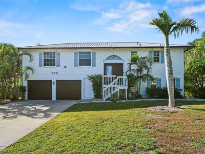 1570 Avion Pl, Naples, FL, 34104