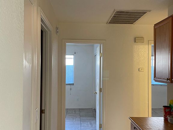 3rd image of 20981 N 84th Dr