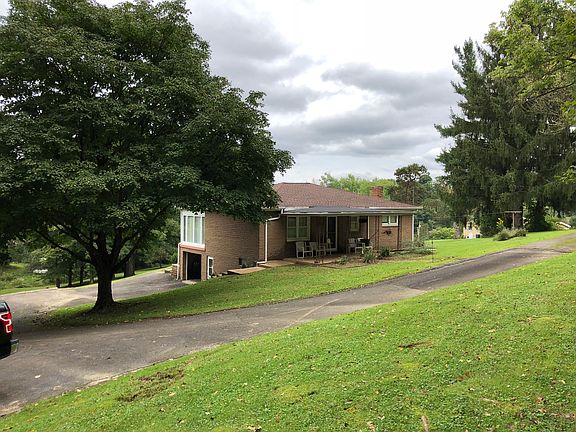 3rd image of 54327 Maple Ln
