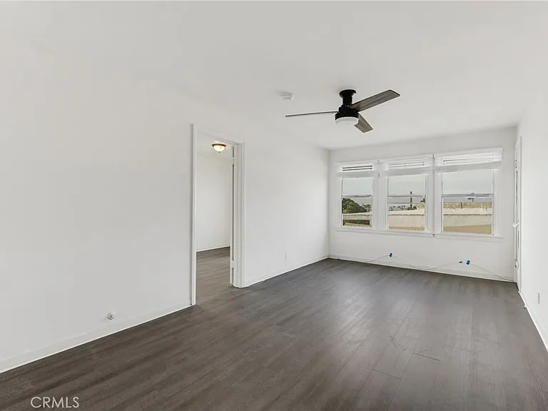 2441 3rd St #7 — Photo 5