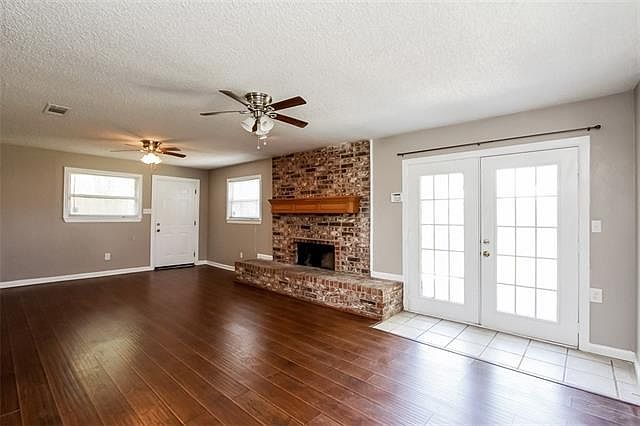 1st image of 1603 Amhurst Dr