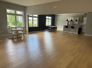 60 Cross St E #206, Somerville, MA 02145
