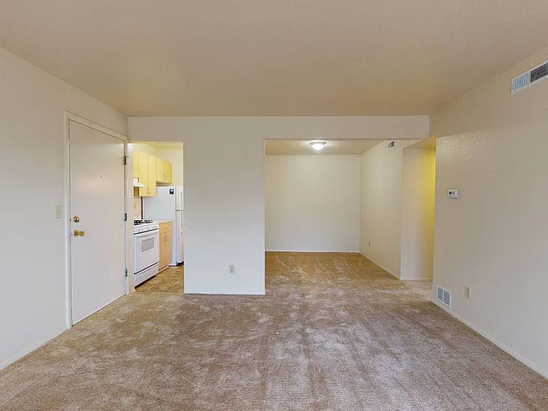 Trappers Cove Apartments — Photo 92
