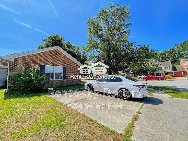 2801 Leeds Ct — Photo 3