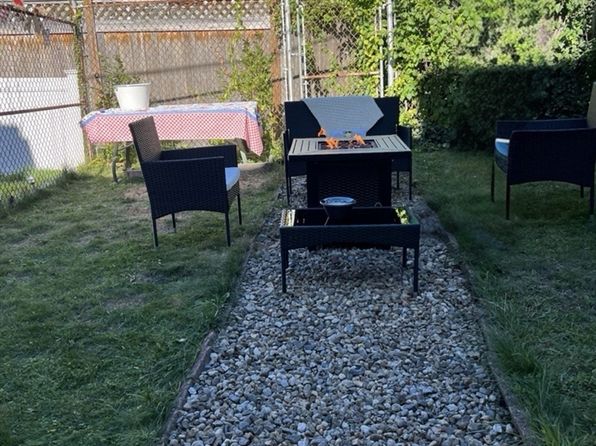 413 Bunker Hill St #1