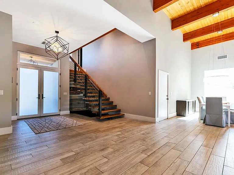 5854 N 42nd St — Photo 25