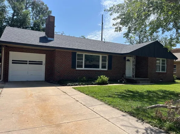 2724 Quivira Ave, Great Bend, KS 67530