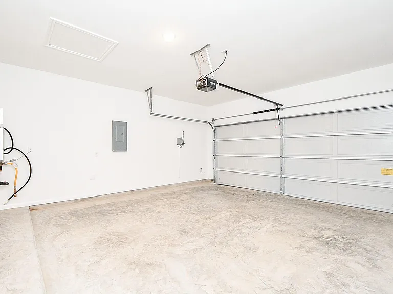 7207 Prairie Heights Dr — Photo 19