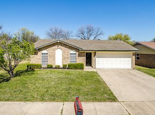 436 Edwards Dr, Saginaw, TX 76179