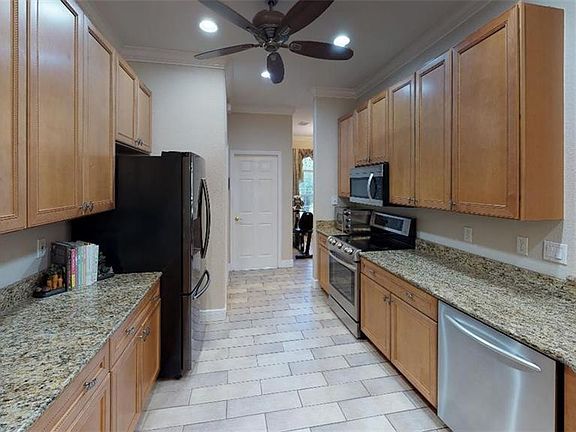 4th image of 3533 Vaughn Ln