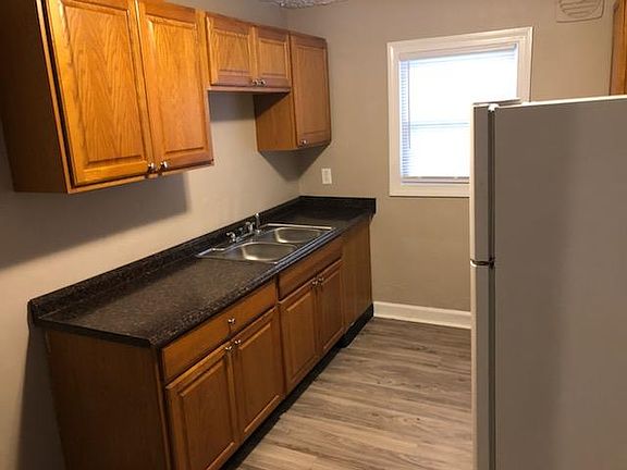 5th image of 2112 Textile Dr