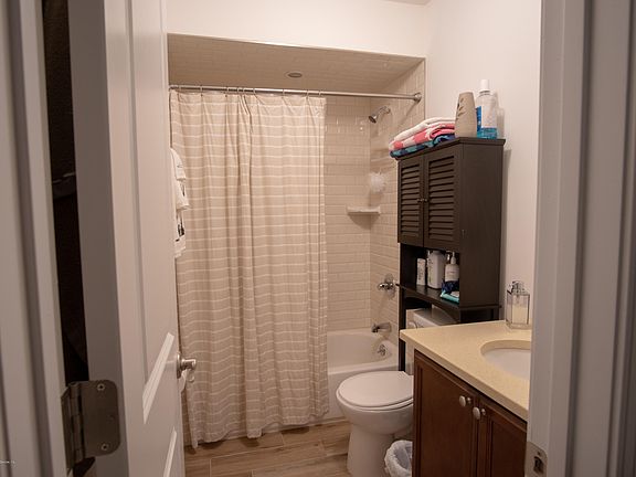 5th image of 15 Serena Ct