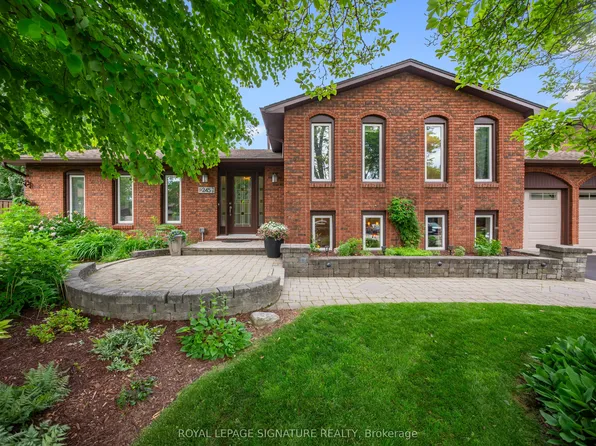 245 Appleby Rd, Hamilton, ON L9G 2V6