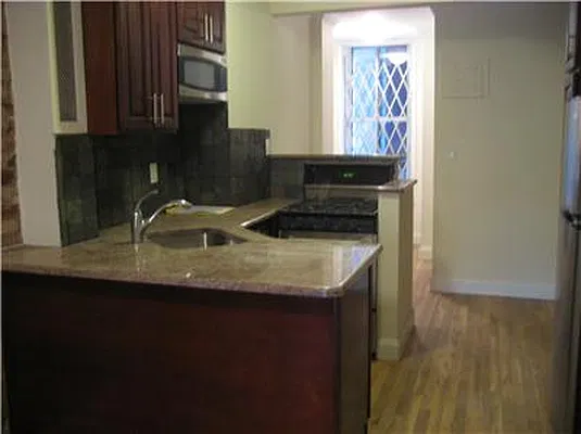 Rented by Adina Realty | media 4