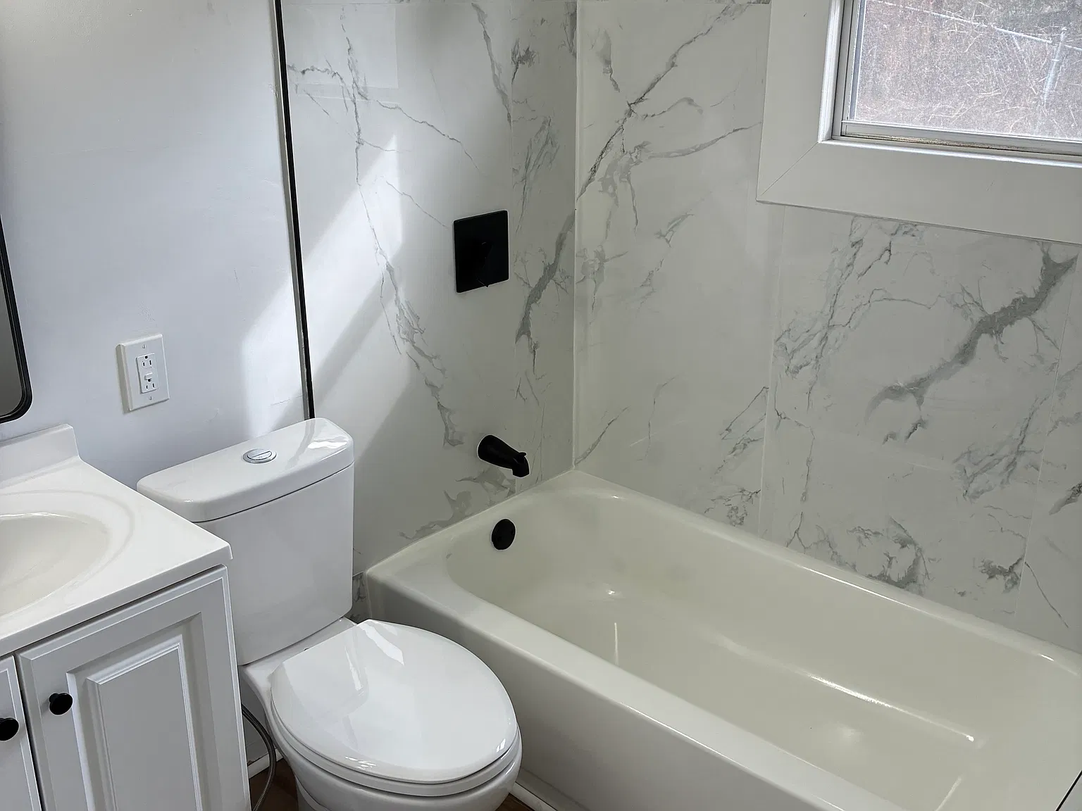 4 bed, 1500 sqft, $1,600 — Photo 2