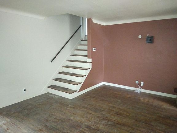 3rd image of 740 Bronx Dr