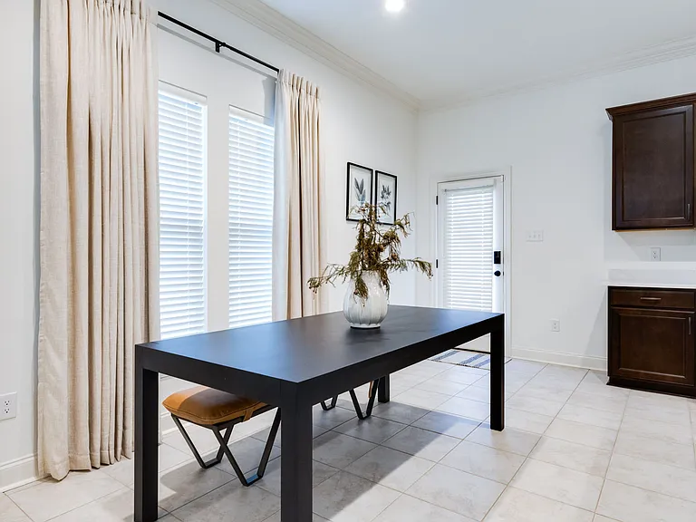 113 Ridley Ln — Photo 33