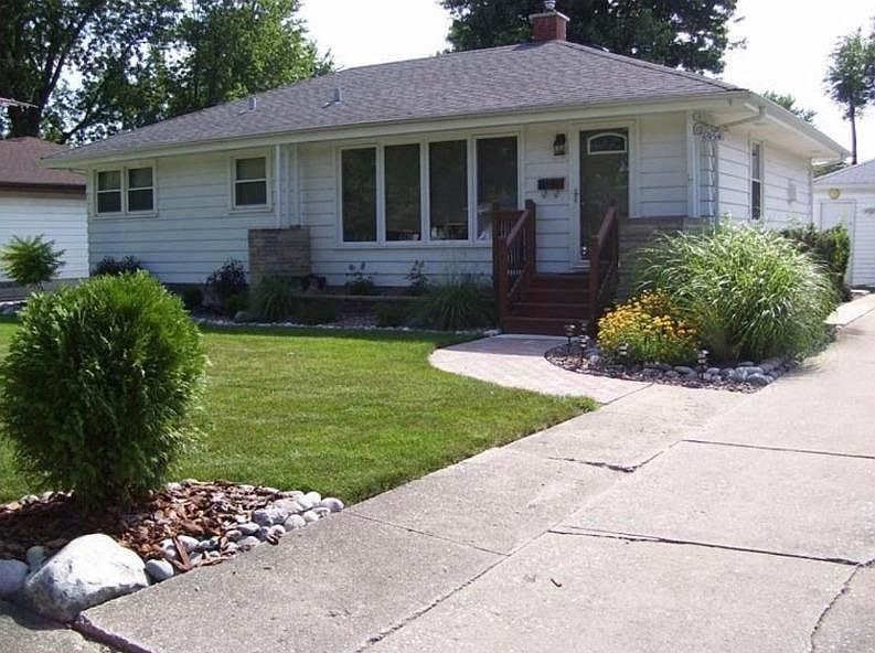 1st image of 8954 Parrish Ave