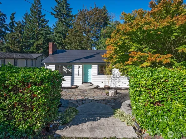 3911 88TH Avenue SE, Mercer Island, WA 98040