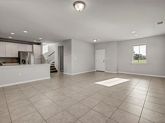 3rd image of 2208 Pecan Island Dr