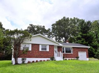 84 Pension Rd, Manalapan, NJ 07726