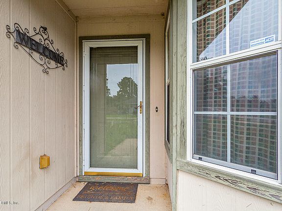 4th image of 1126 Buccaneer Blvd