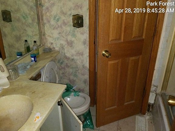 5th image of 485 Pebble Beach Ct
