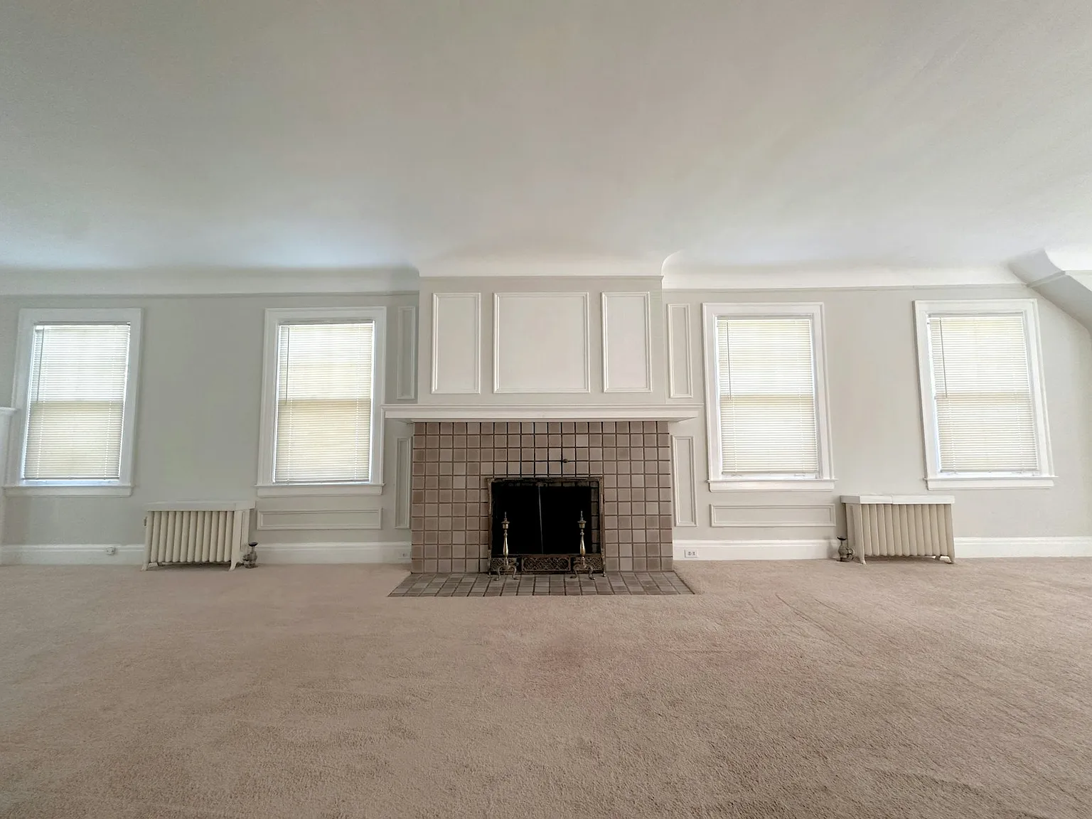 421 Rivard Boulevard, Unit 2 — Photo 2