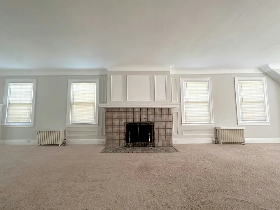 Livingroom Fireplace