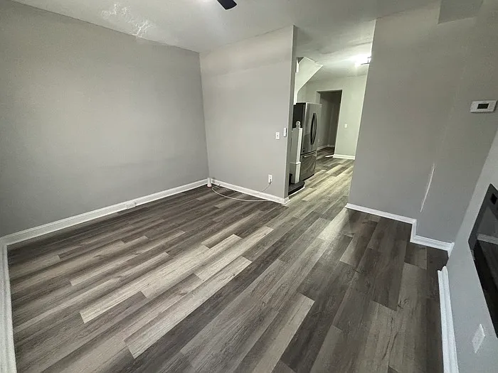 5399 Maple Ave — Photo 3