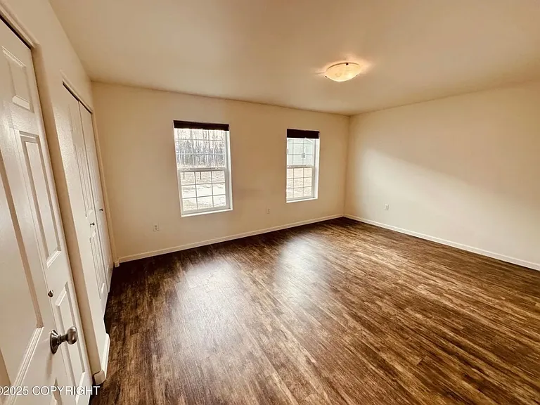 4542 W Amanda Dr — Photo 9