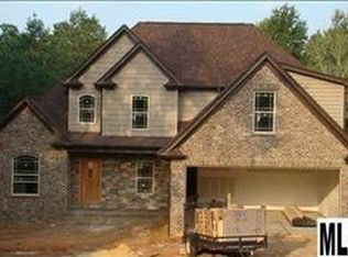 5946 Woodhall Ct, Hickory, NC 28602