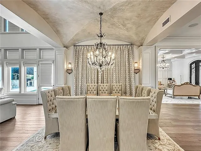 12 Royal Palm Blvd — Photo 19