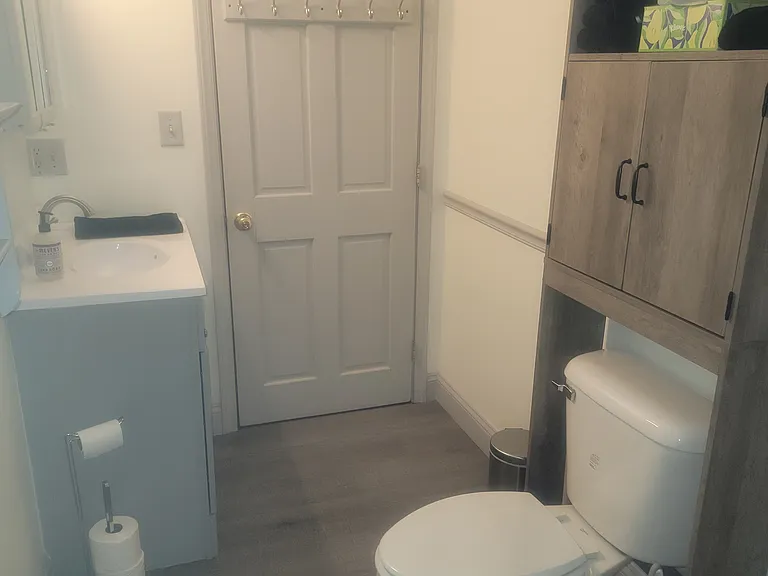 102 W Main St #4 — Photo 9