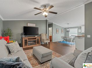 825 Grandview Dr, San Marcos, TX 78666