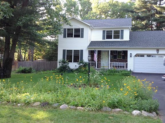 2nd image of 102 Kayaderosseras Dr