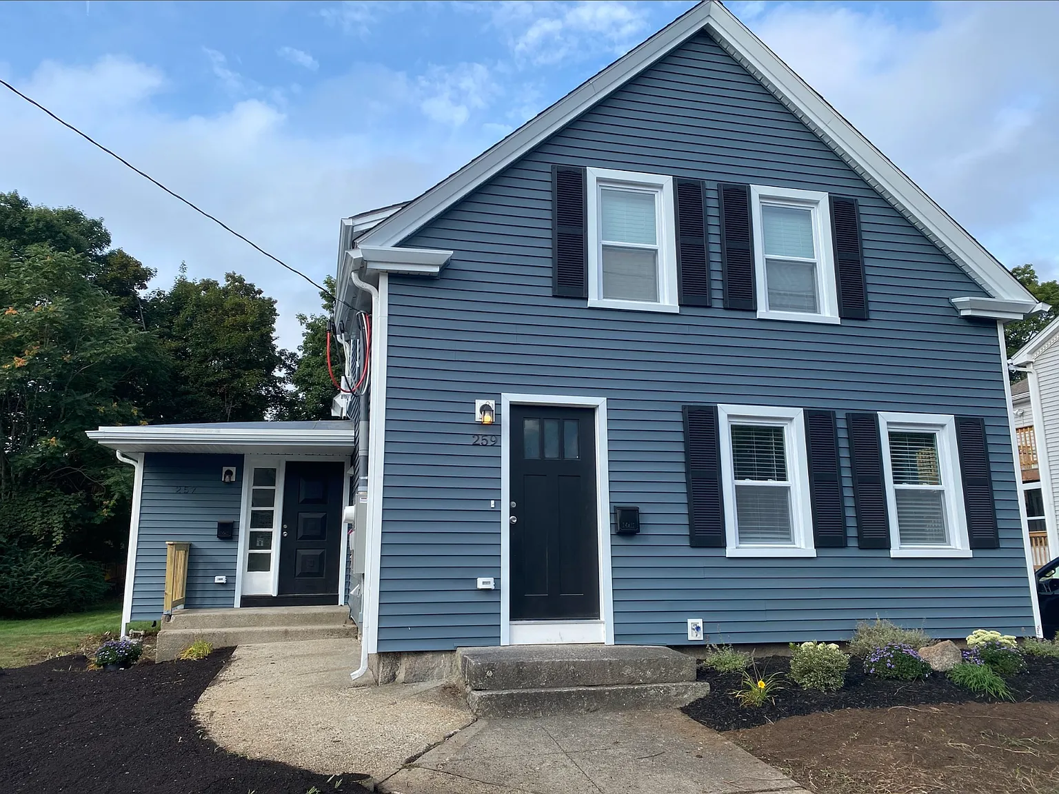 3 bed, 1.5 bath, 1237 sqft, $3,000 — Photo 3