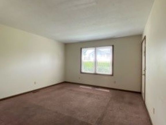 4th image of 120 S Silverwood Ln APT A