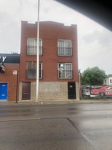 1st image of 3908 W Grand Ave #1
