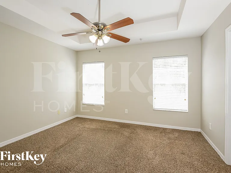 9576 Silver Buttonwood St — Photo 8