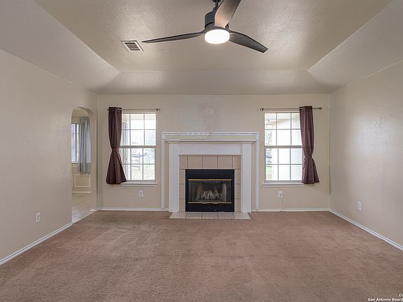 5th image of 4810 Shumard Dr