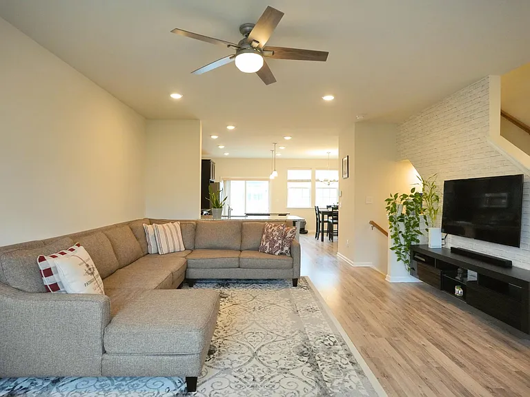 5 Verona Ln #5 — Photo 6