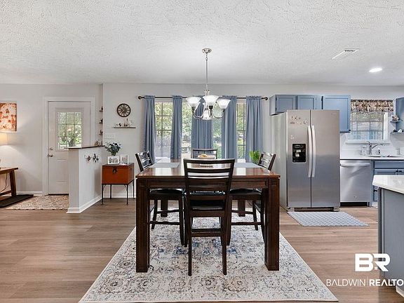 5th image of 11901 Old Moffat Rd