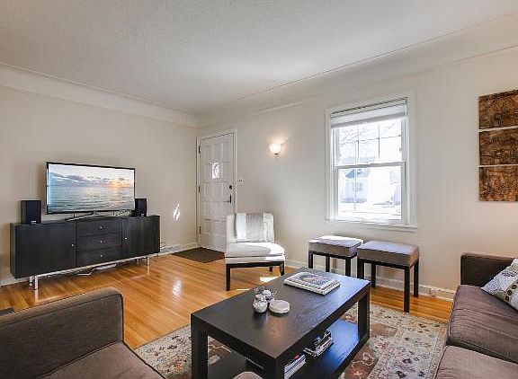 3rd image of 3920 44th Ave S