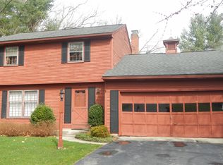 38 Kenneth Lunden Dr, East Longmeadow, MA 01028